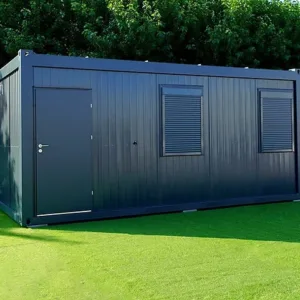 Container bureau /6x3 mètres avec fenêtres sur le côté long droit